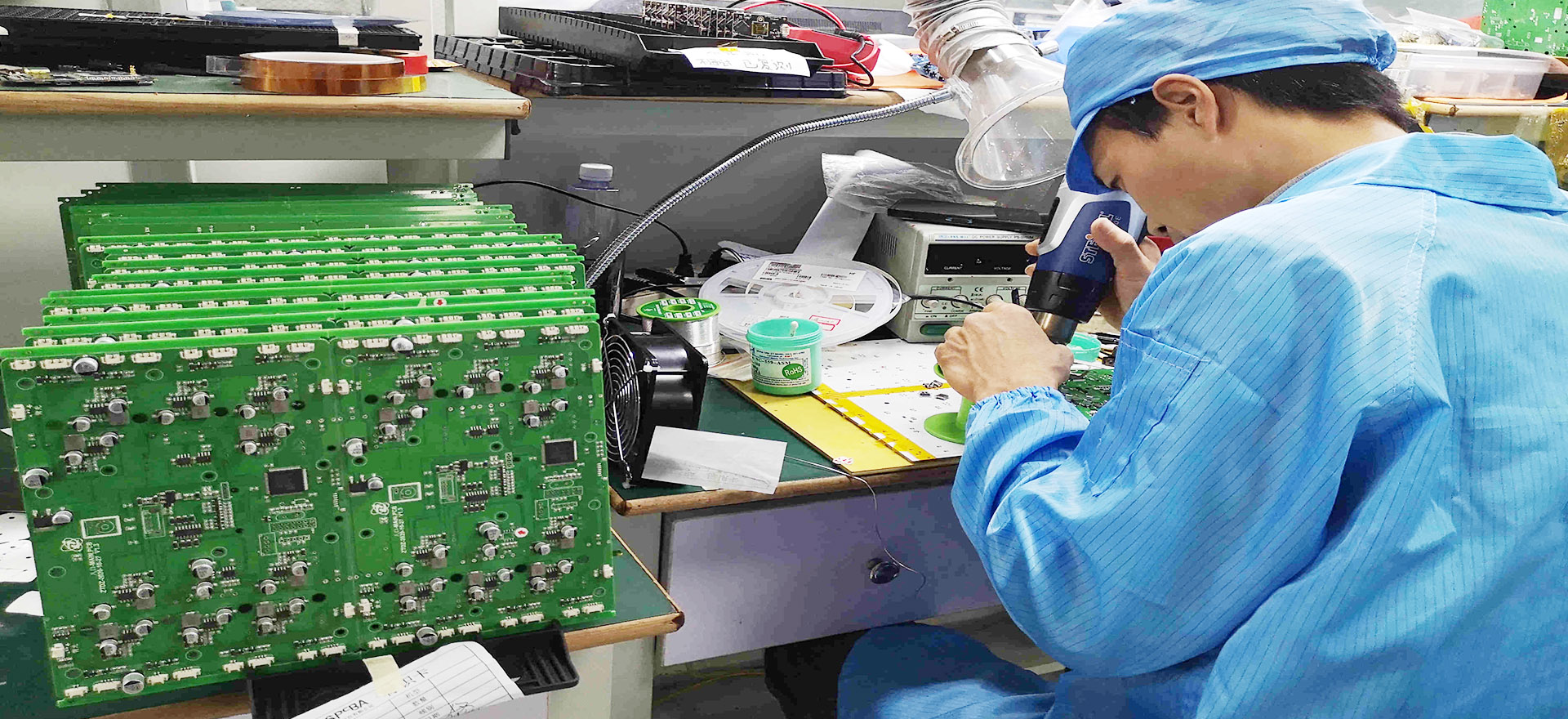 pcb board manual visual inspection.jpg